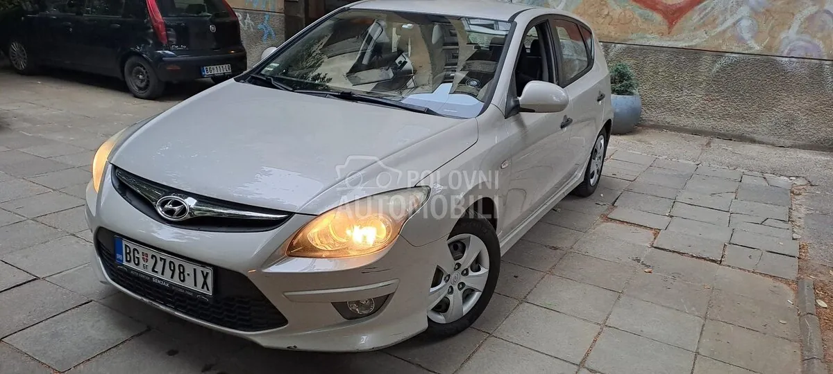Hyundai I30 2010 photo 2