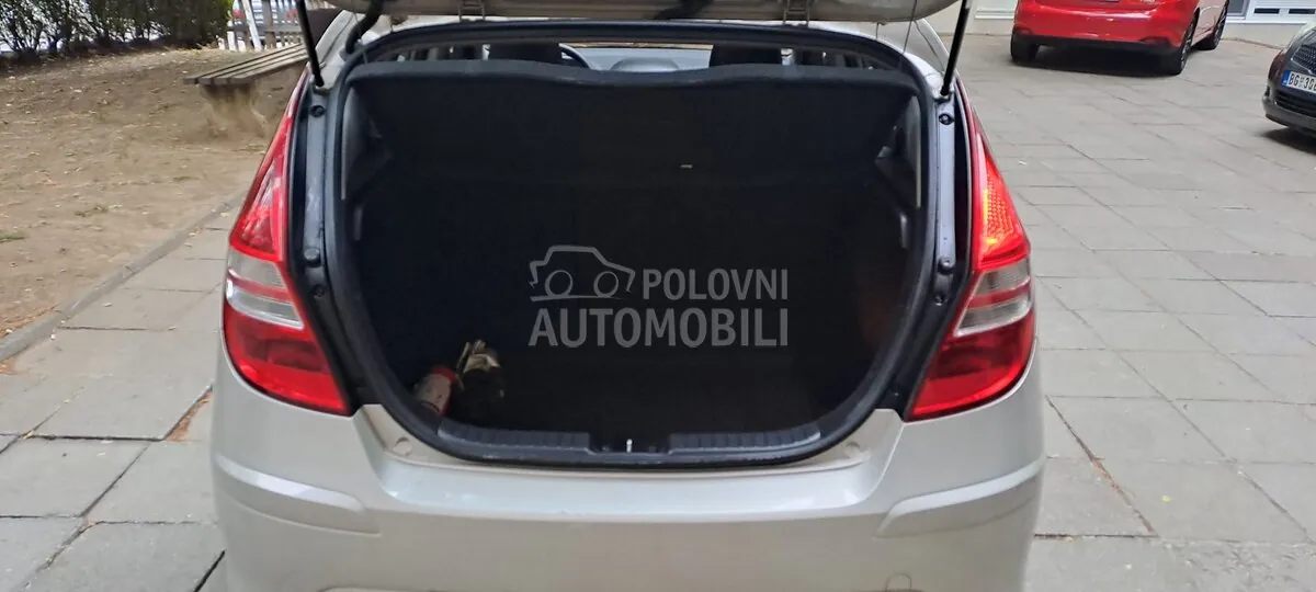 Hyundai I30 2010 photo 5