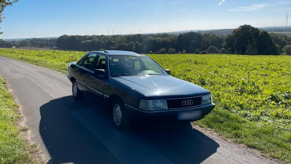 Audi 100 C3