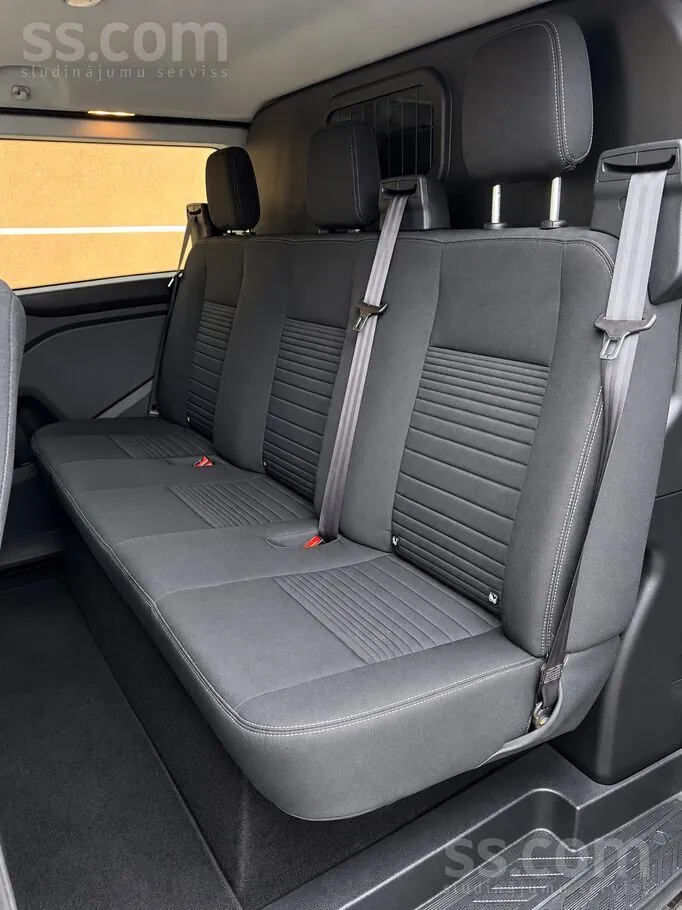 Ford Transit 2018 photo 2