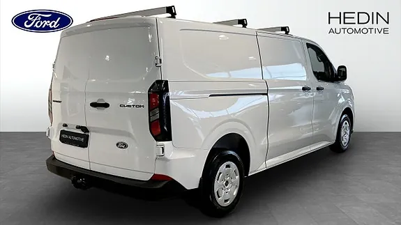 Ford Custom 2026 photo 2