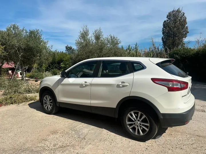 Nissan Qashqai 2016 photo 2
