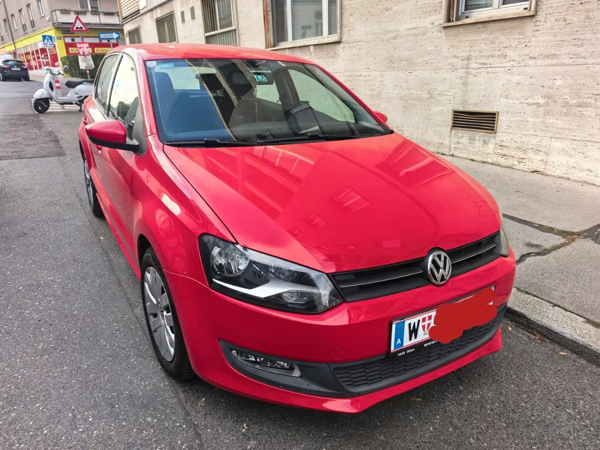 Volkswagen Polo 2009 photo 2