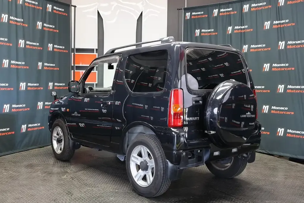 Suzuki Jimny 2005 photo 4