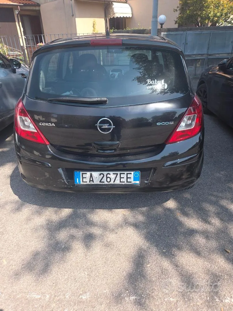 Opel Corsa 2010 photo 2