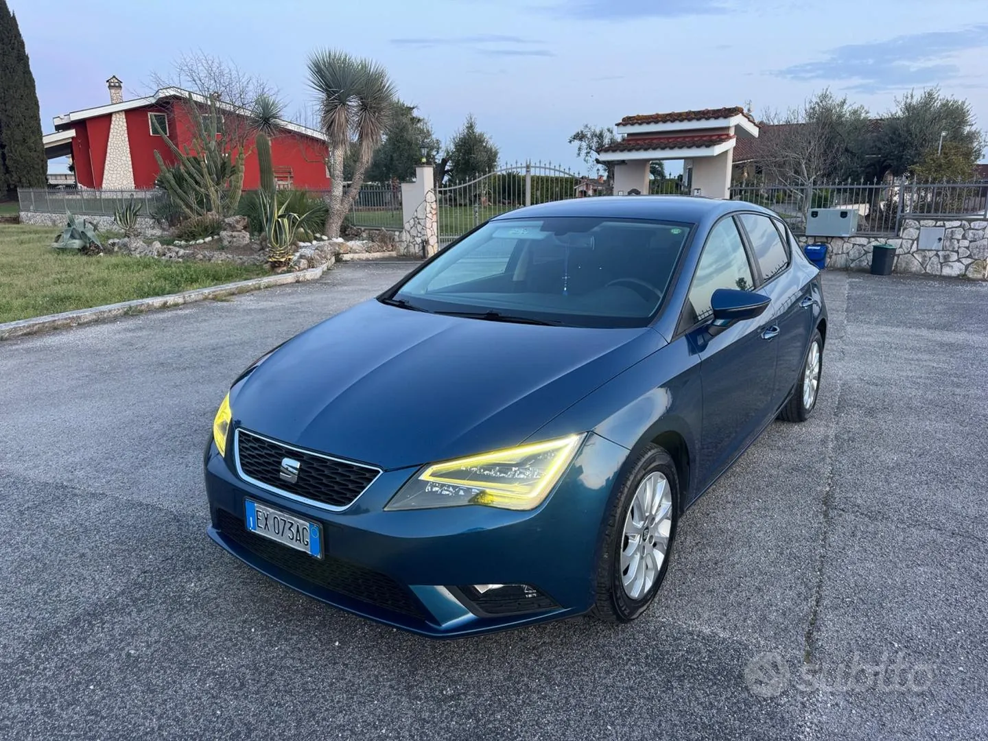 Seat Leon 2014 photo 4