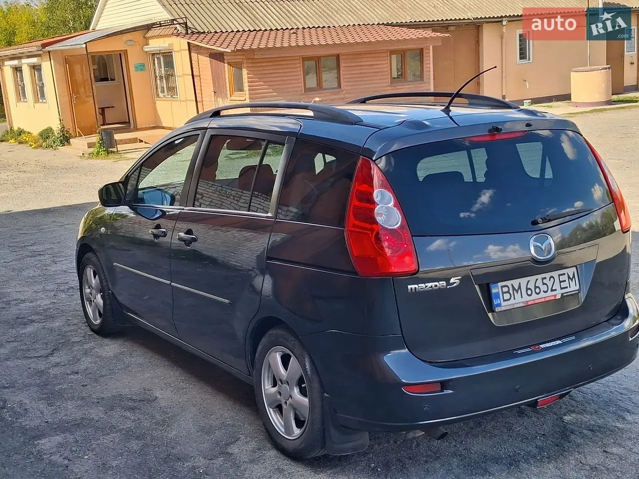 Mazda 5 2006 photo 4
