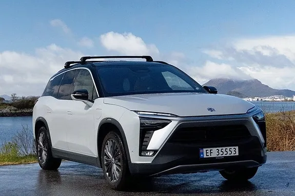 NIO Es8