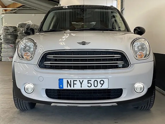 Mini Countryman C 2016 photo 2