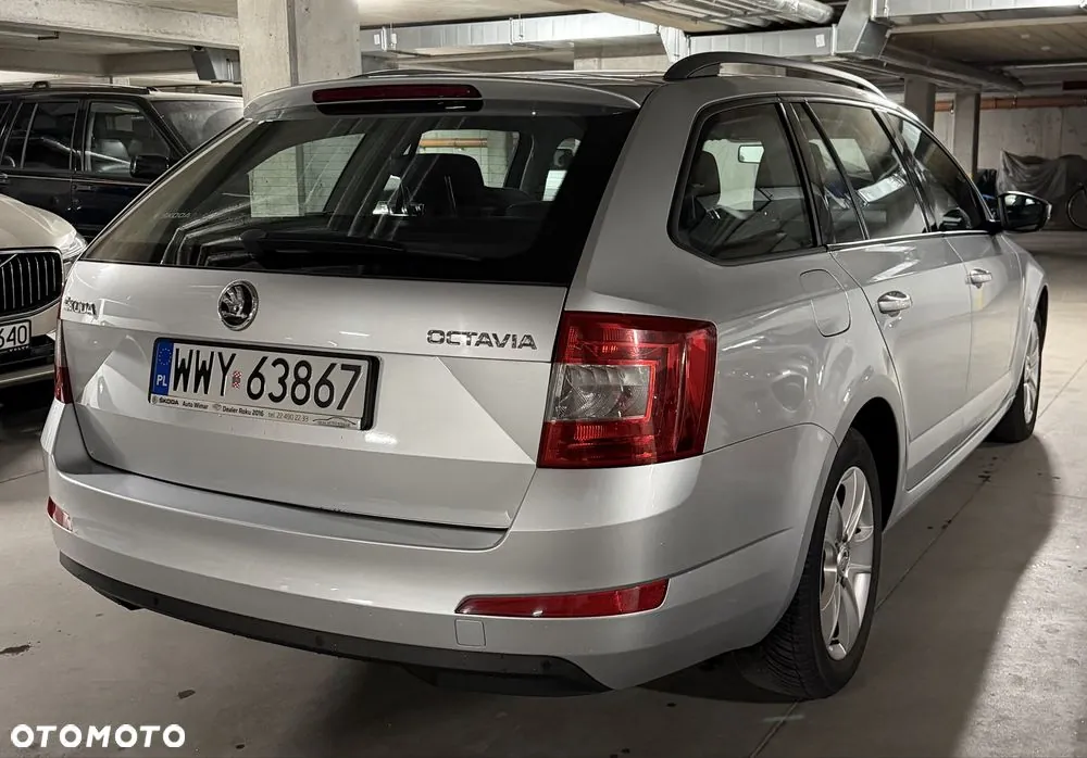 Skoda Octavia 2015 photo 2