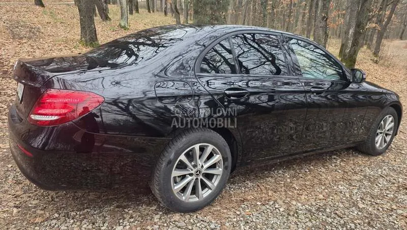 Mercedes-Benz E 220 2018 photo 5