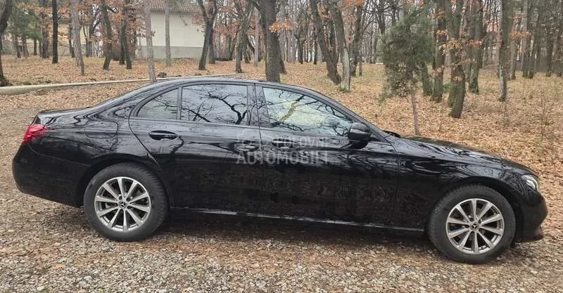Mercedes-Benz E 220 2018 photo 4