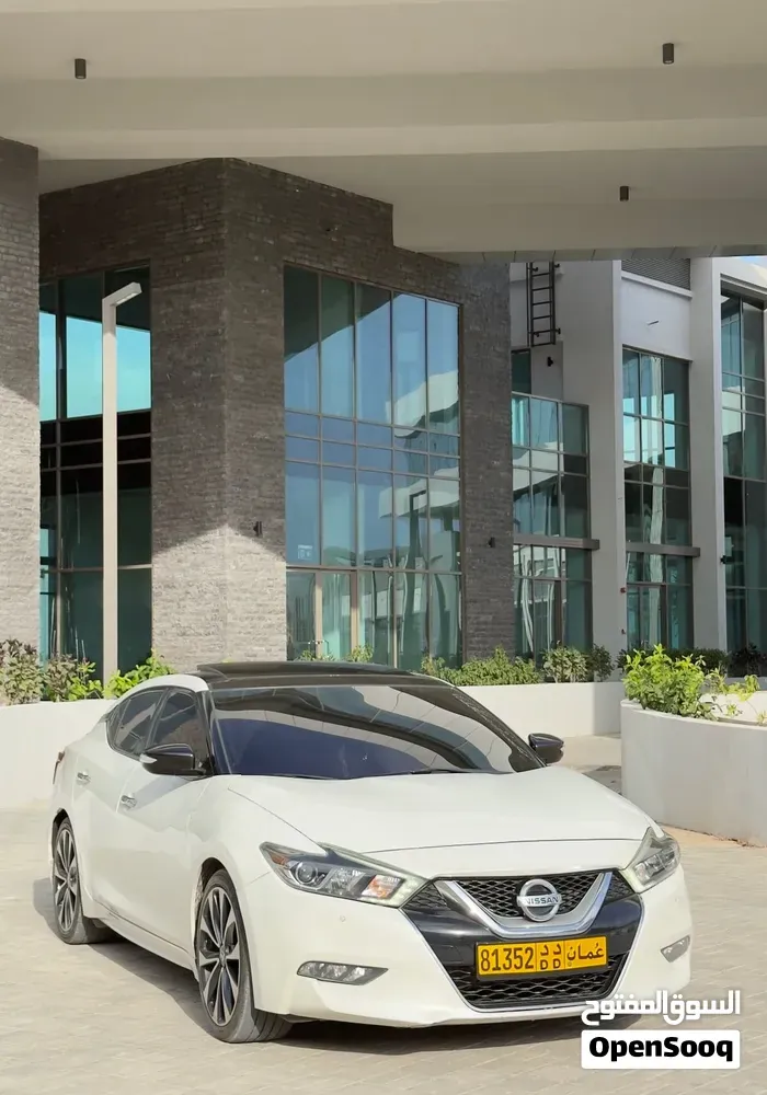 Nissan Maxima