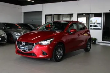 Mazda Demio 2017 photo 4