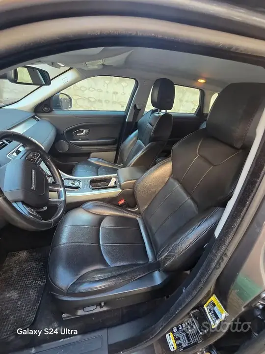 Land Rover Evoque 2019 photo 5