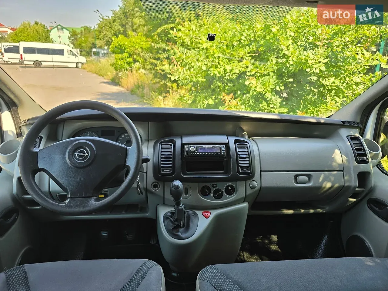 Opel Vivaro 2008 photo 2