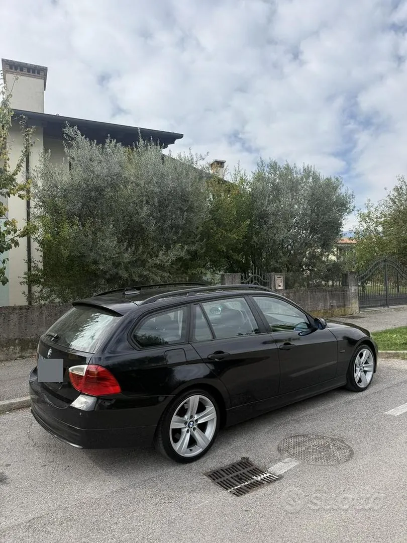 BMW E91 2006 photo 3