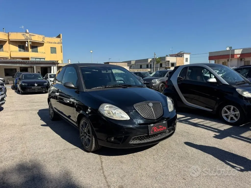 Lancia Ypsilon