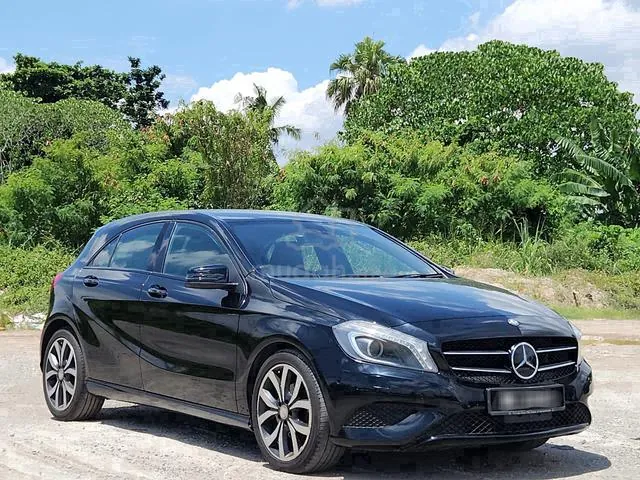 Mercedes-Benz A200