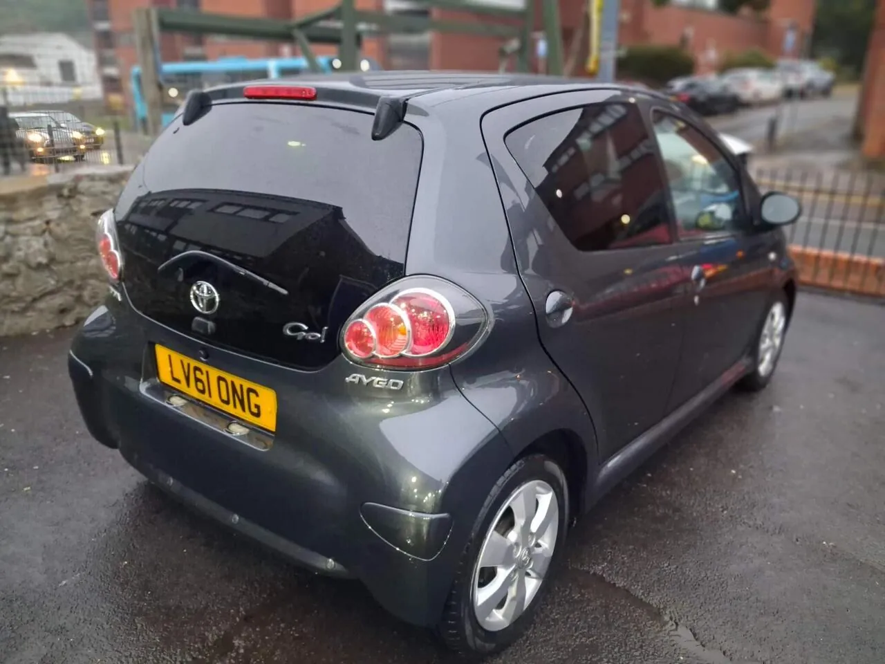 Toyota Aygo 2011 photo 2