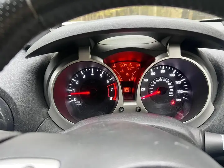 Nissan Juke 2010 photo 5