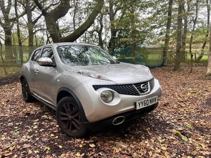 Nissan Juke 2010 photo 2