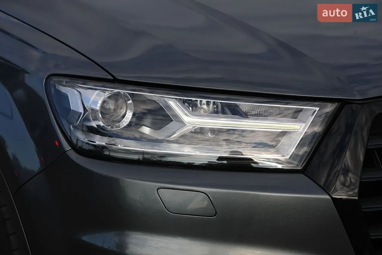 Audi Q7 2016 photo 5