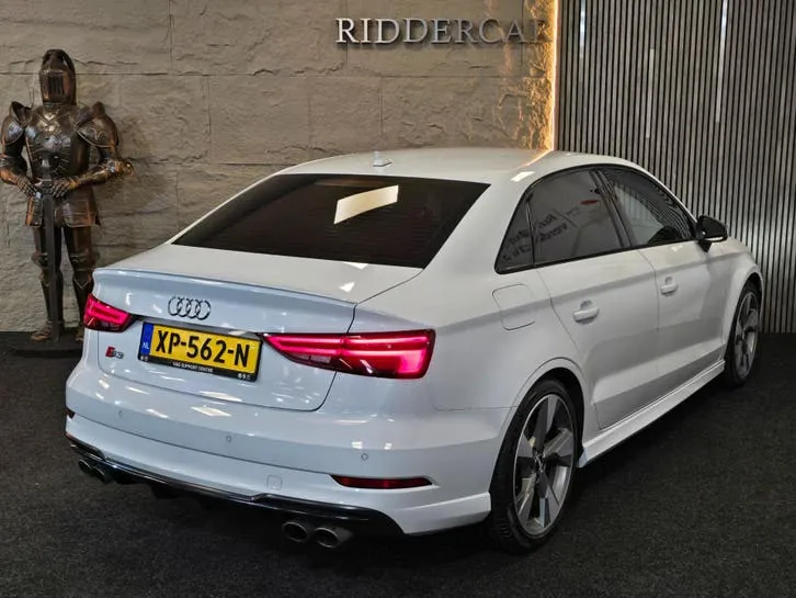 Audi S3 2017 photo 2