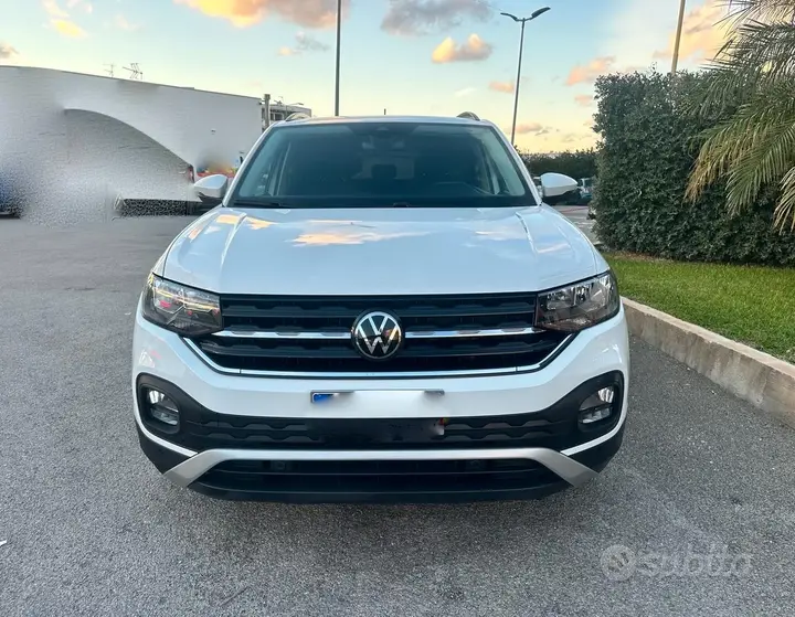 Volkswagen T-Cross 2023 photo 2