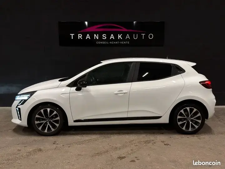 Mitsubishi Colt 2024 photo 3
