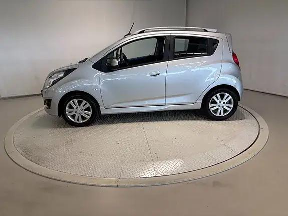 Chevrolet Spark 2013 photo 2
