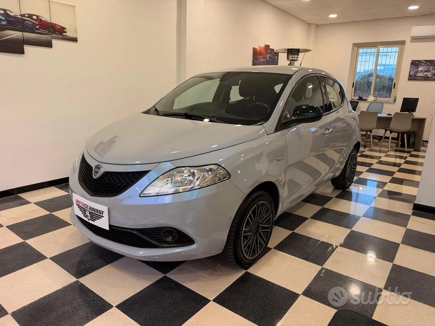 Lancia Ypsilon