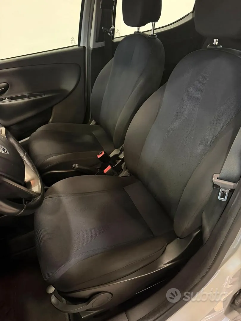 Lancia Ypsilon 2019 photo 4