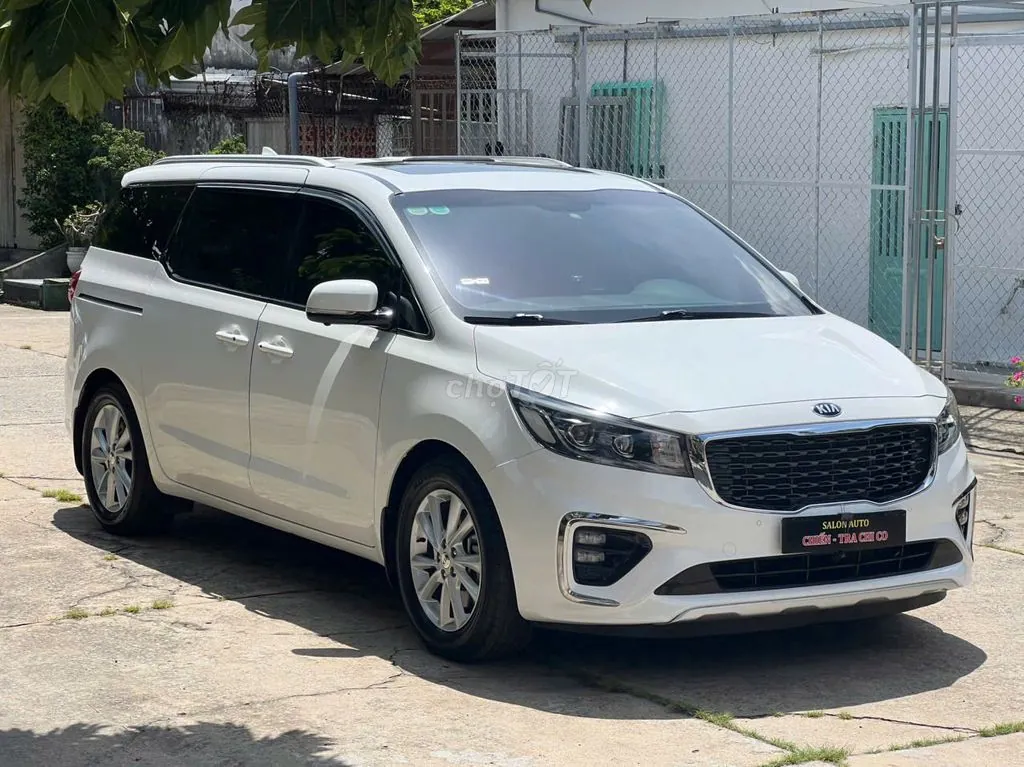 Kia Sedona 2020 photo 2