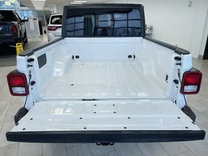 Jeep Gladiator 2026 photo 5