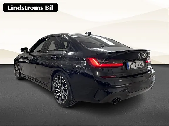 BMW 330I 2019 photo 4