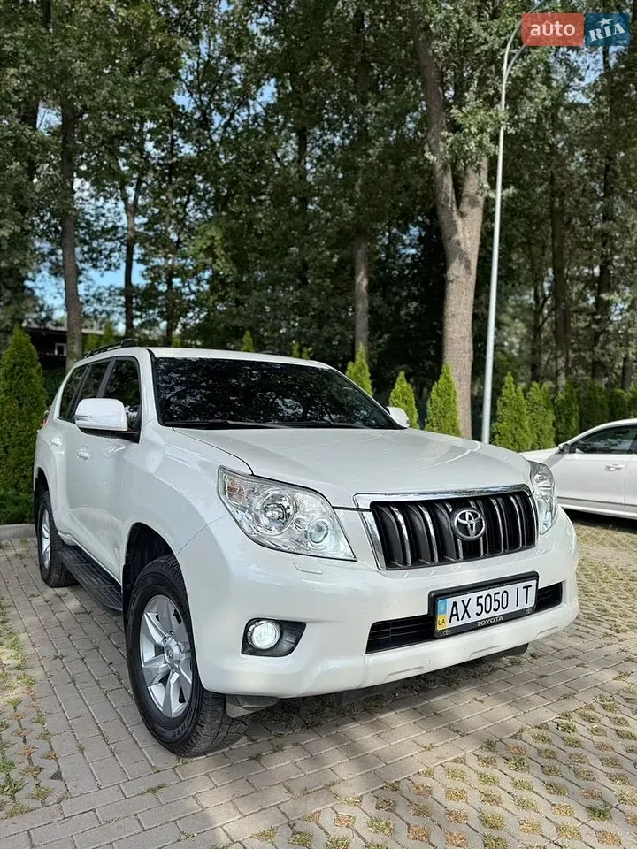 Toyota Land Cruiser Prado 2013 photo 4