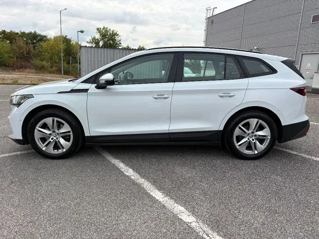 Skoda Enyaq 2022 photo 4