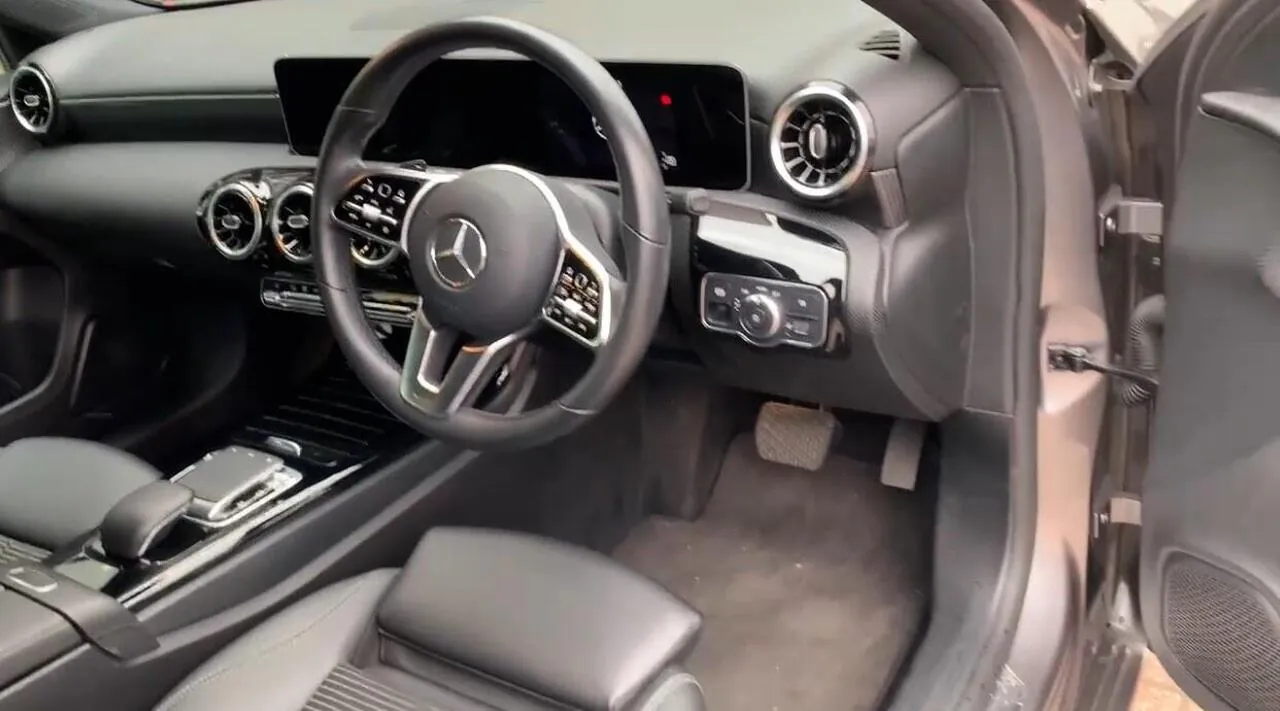 Mercedes-Benz A-Class 2019 photo 4