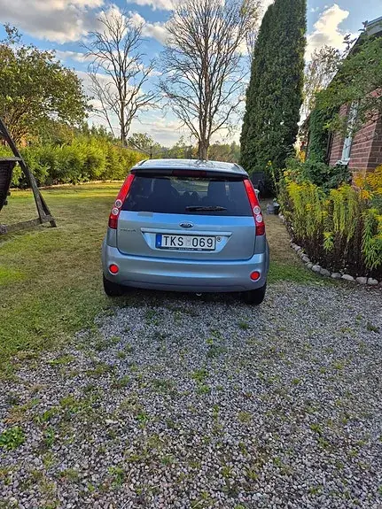 Ford Fiesta 2007 photo 4