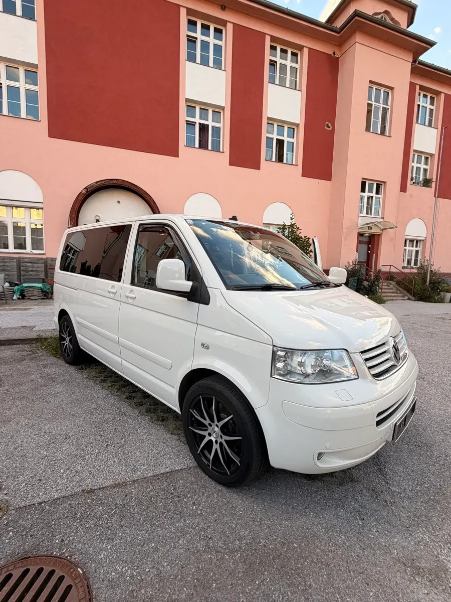 Volkswagen Multivan 2007 photo 3