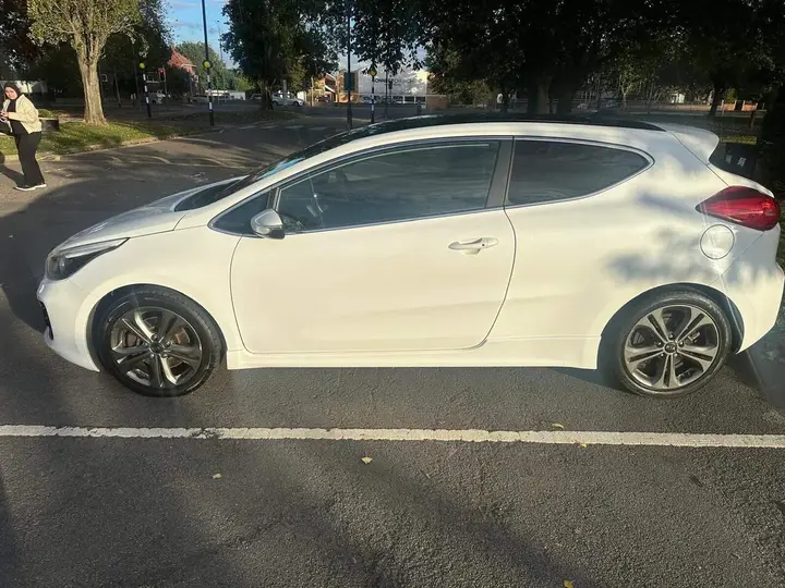 Kia Proceed 2017 photo 5