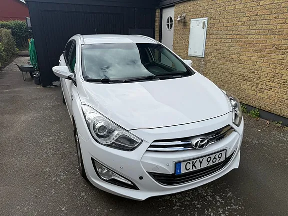 Hyundai I40