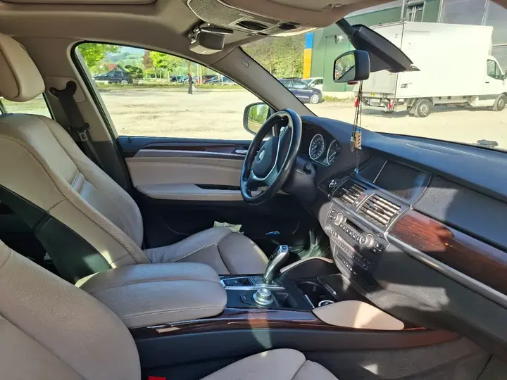 BMW X6 2009 photo 2