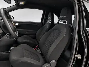 Abarth 595 2023 photo 2