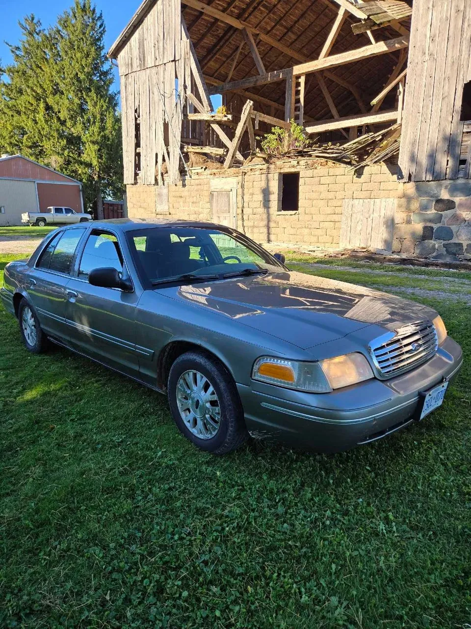 Ford Crown Victoria