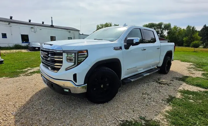 GMC Sierra 1500 2023 photo 2