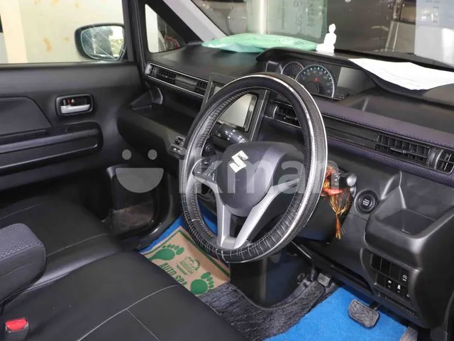 Suzuki Wagon R 2018 photo 2
