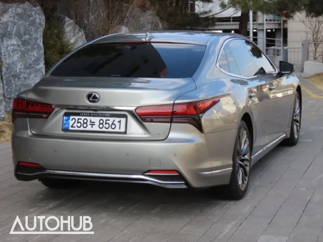 Lexus Ls 2023 photo 3