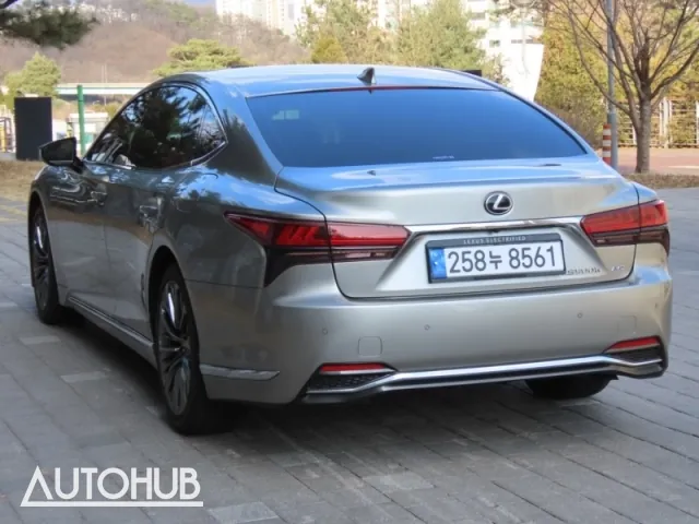 Lexus Ls 2023 photo 4